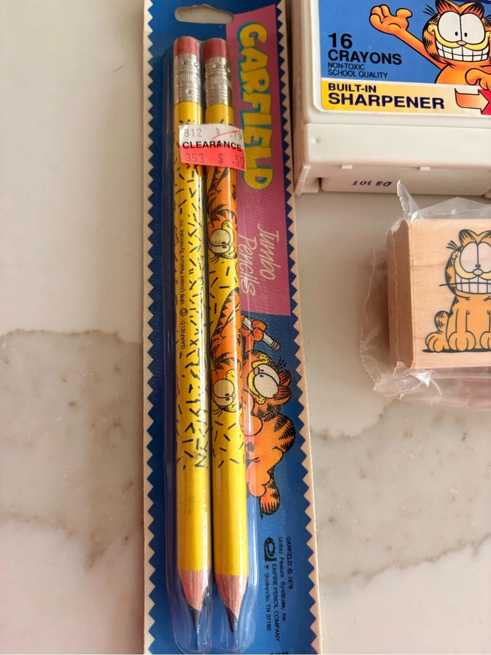 Vintage Garfield lot: pencils, crayons and stamps